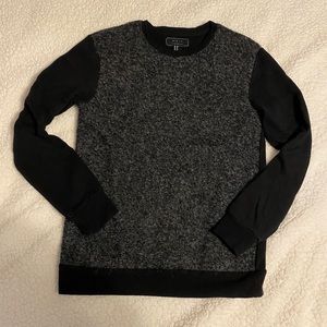 Forever 21 men’s sweatshirt